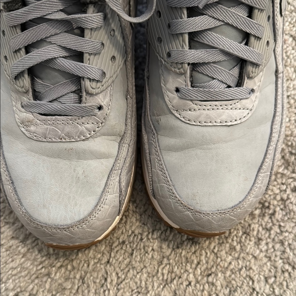 Nike Air Max Gray Sneakers 7.5 - Picture 3 of 9